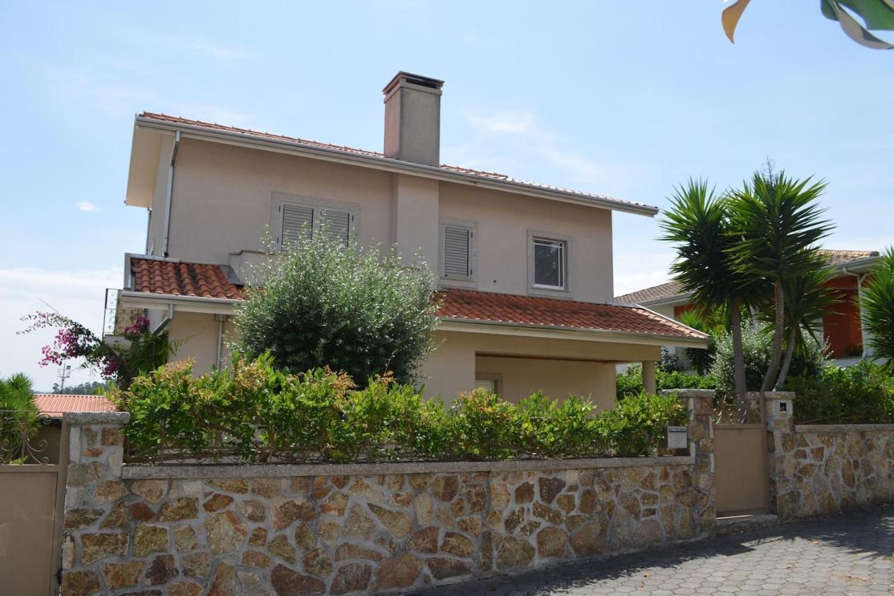 Valadas Guest House Canedo  Exterior photo