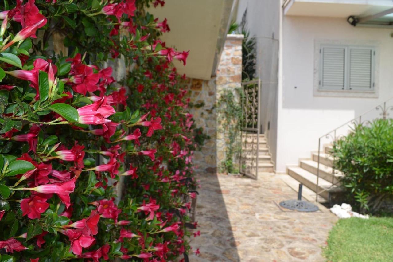 Valadas Guest House Canedo  Exterior photo